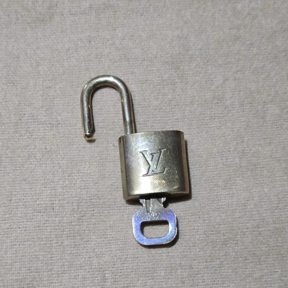Authentic Louis Vuitton Lock And Key # 314 Vintage Pre-Loved